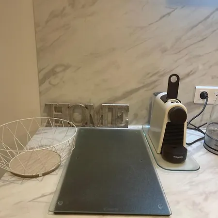 Apartment Grand Neuf A 50 M Du Port